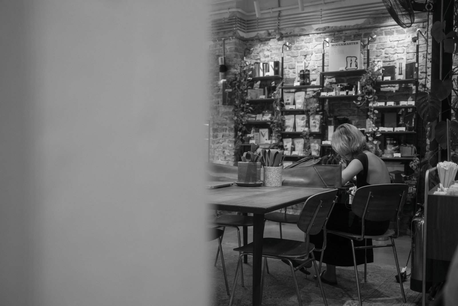 137 Cafe atmosphere